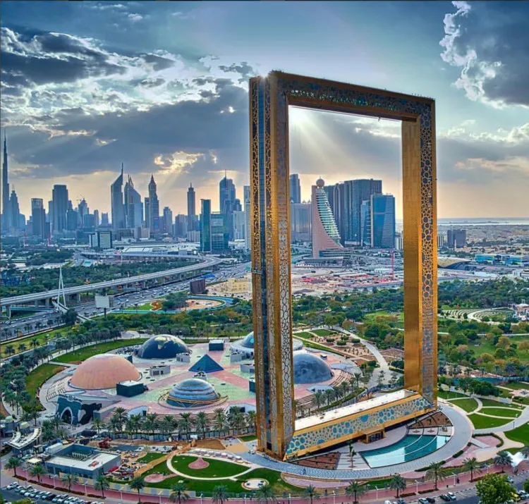 Dubai Frame Activity